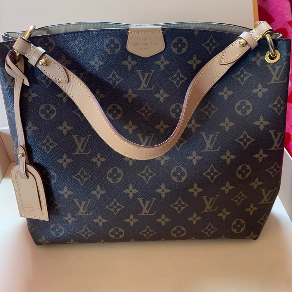 Louis Vuitton Graceful PM